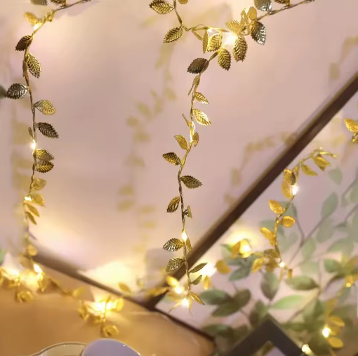 Złota Girlanda LED z Liśćmi